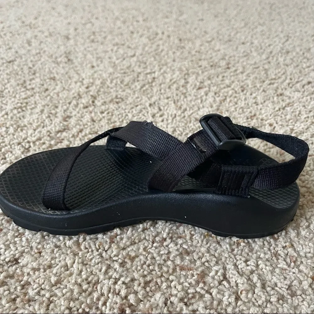 Chacos Women's 8 One Strap Classic Sandals - Picture 4 of 12